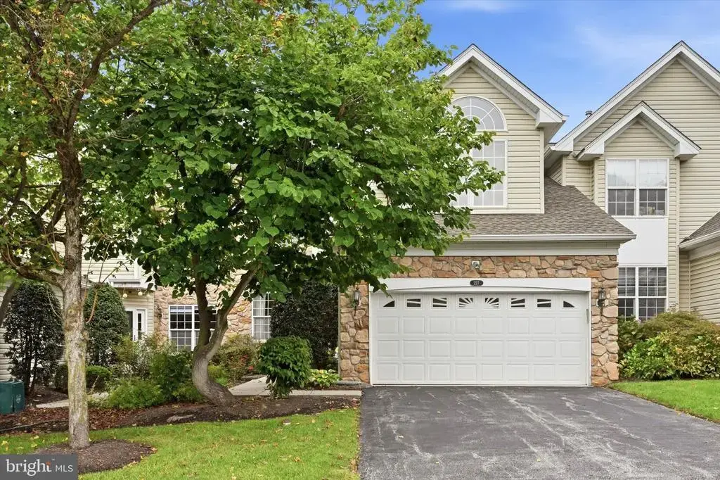 227 Silverbell Ct, WEST CHESTER