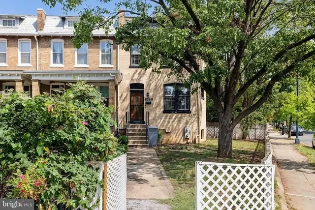 1526 Potomac Ave Se, Washington