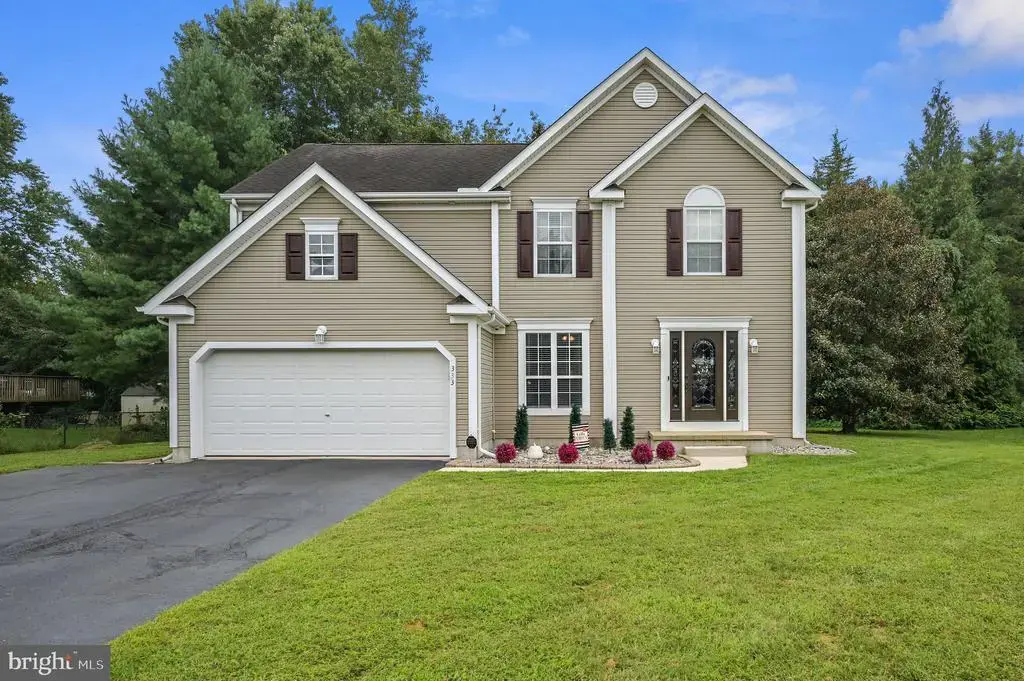 333 W Darby Cir, DOVER