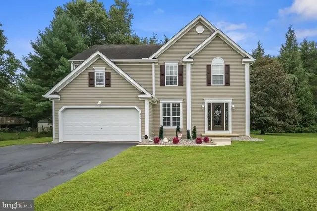 333 W Darby Cir, Dover