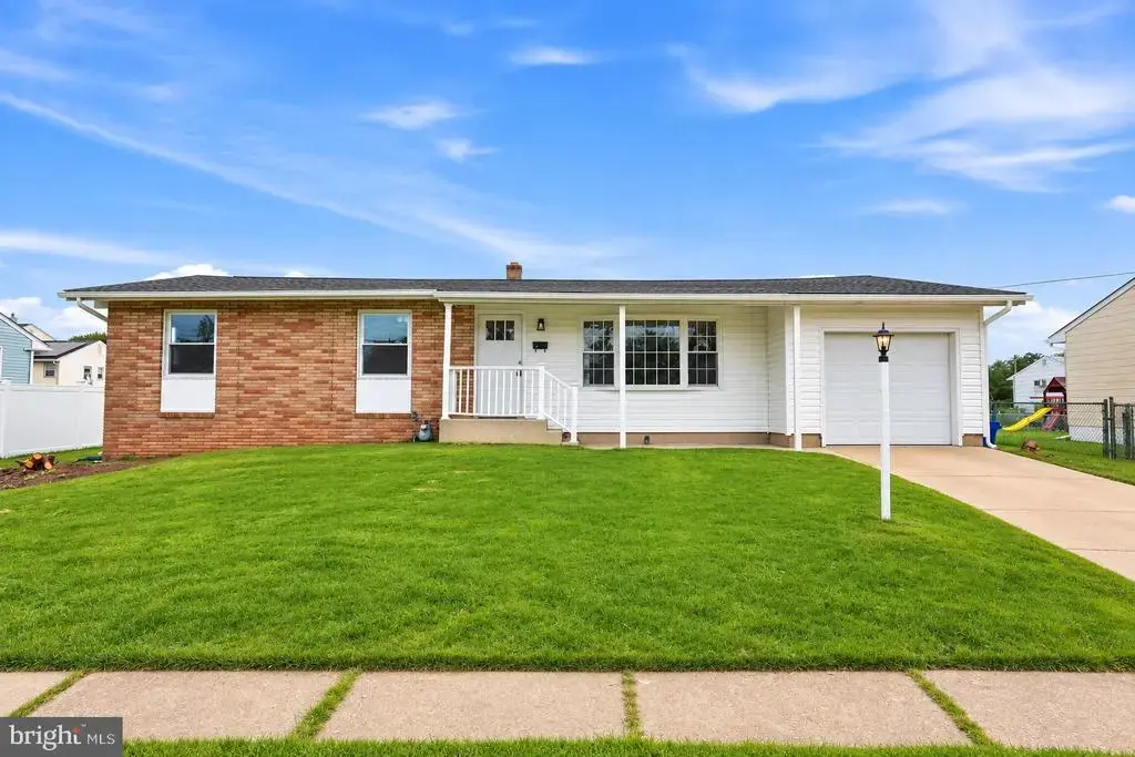 908 Old Orchard Ln, BRISTOL