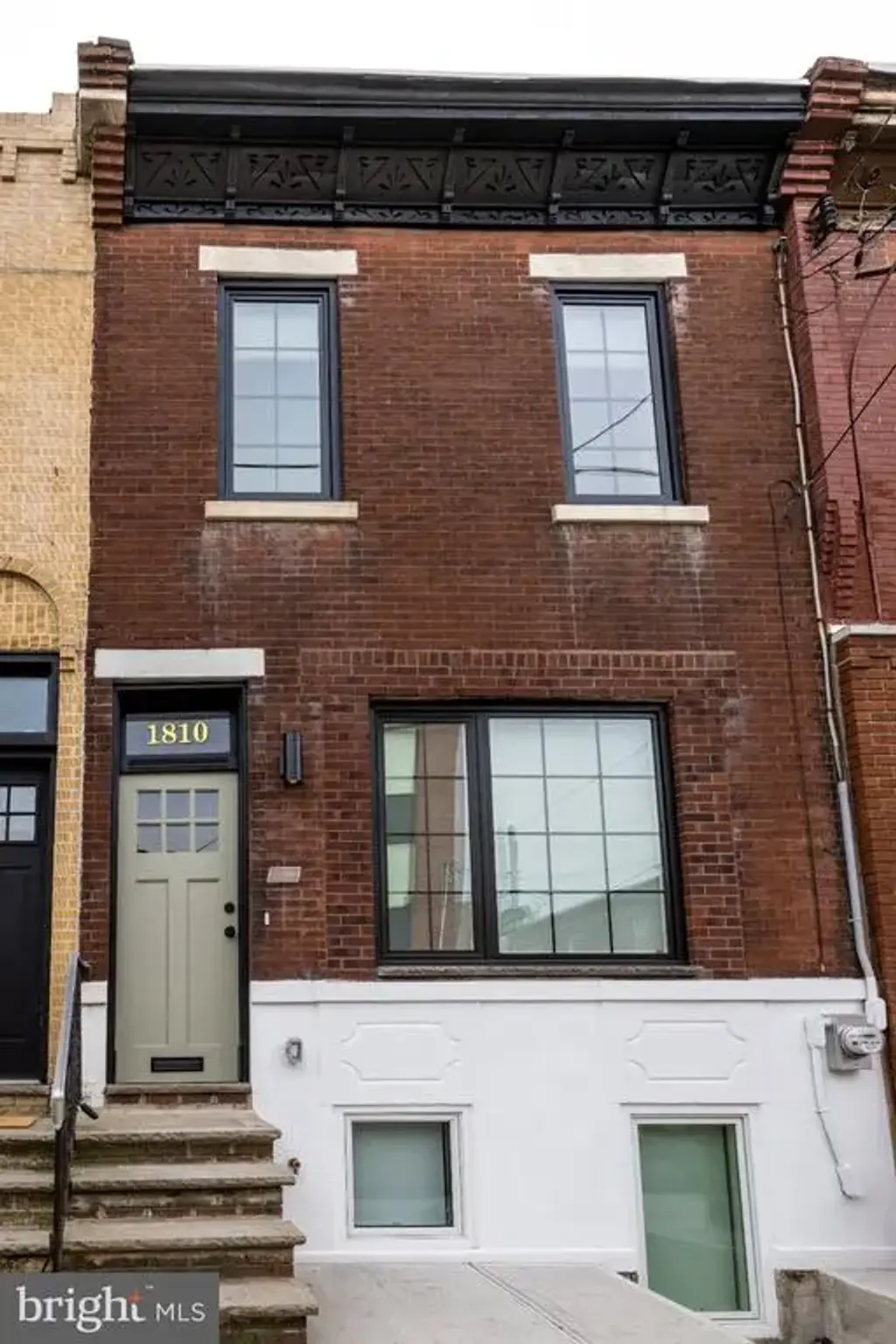 1810 Tasker St, PHILADELPHIA