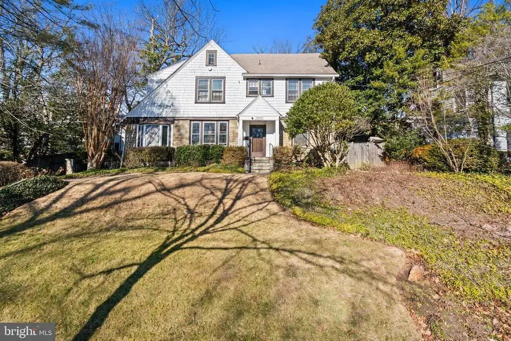 4335 Cathedral Ave Nw, WASHINGTON