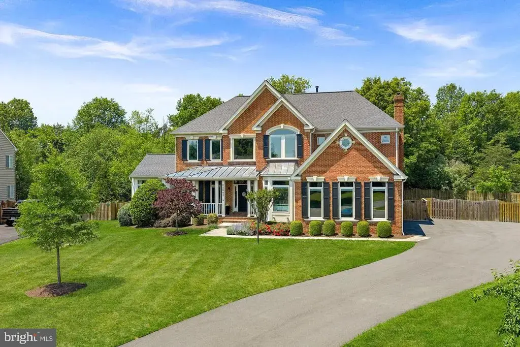 22043 Water Run Ct, ASHBURN