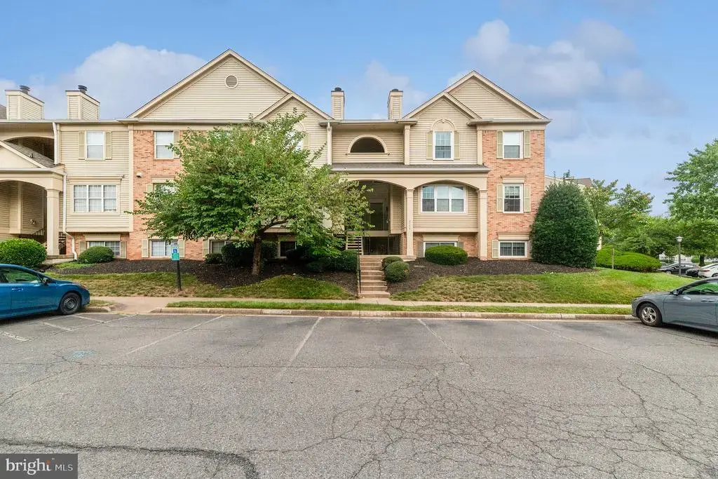 8159 Bayonet Way #202, MANASSAS