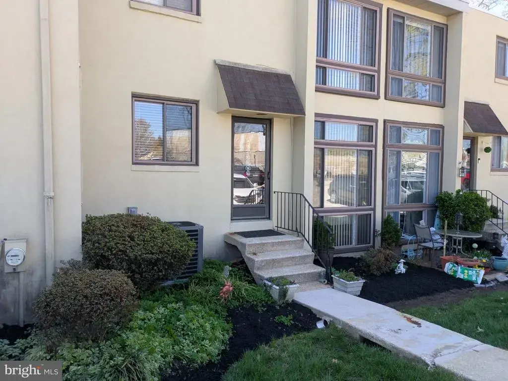 100 E Glenolden Ave #u-20, GLENOLDEN