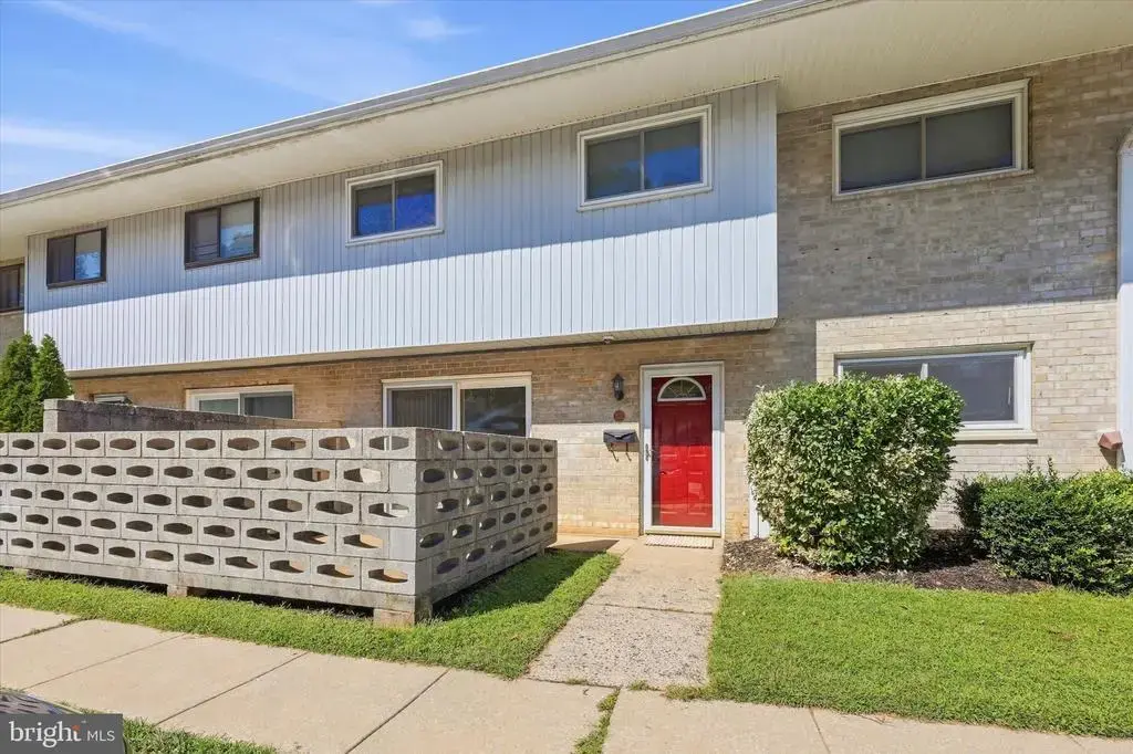 1518 Manley Rd #b-32, WEST CHESTER