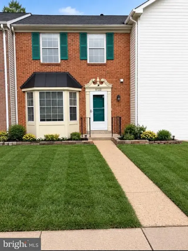 5722 Belcher Farm Dr, Centreville