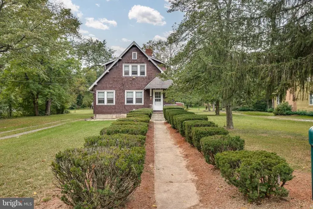 803 Perkins Ln, EDGEWATER PARK