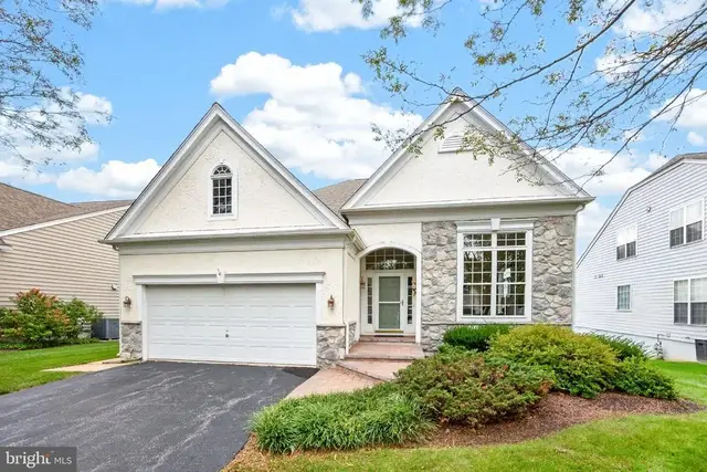 438 Larkspur Dr, Kennett Square