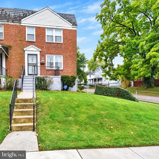 824 Wicklow Rd, Baltimore