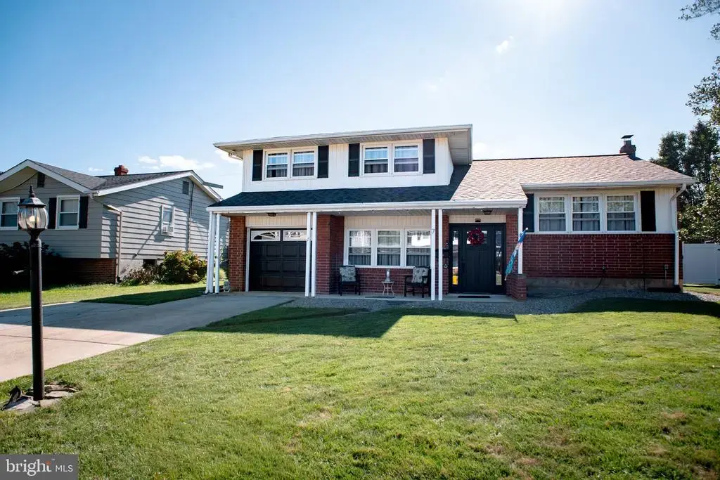7 Rockrose Dr, NEWARK