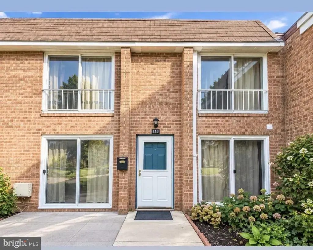 418 Brandywine Ct, WARMINSTER