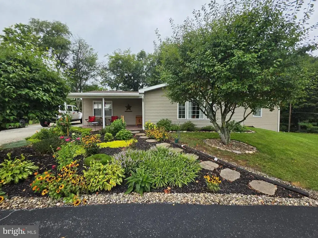 415 Summers Rd, MILLERSBURG