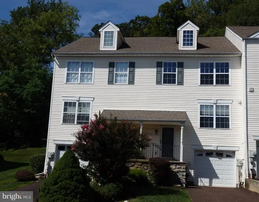 4574 Louise Saint Claire Dr, DOYLESTOWN