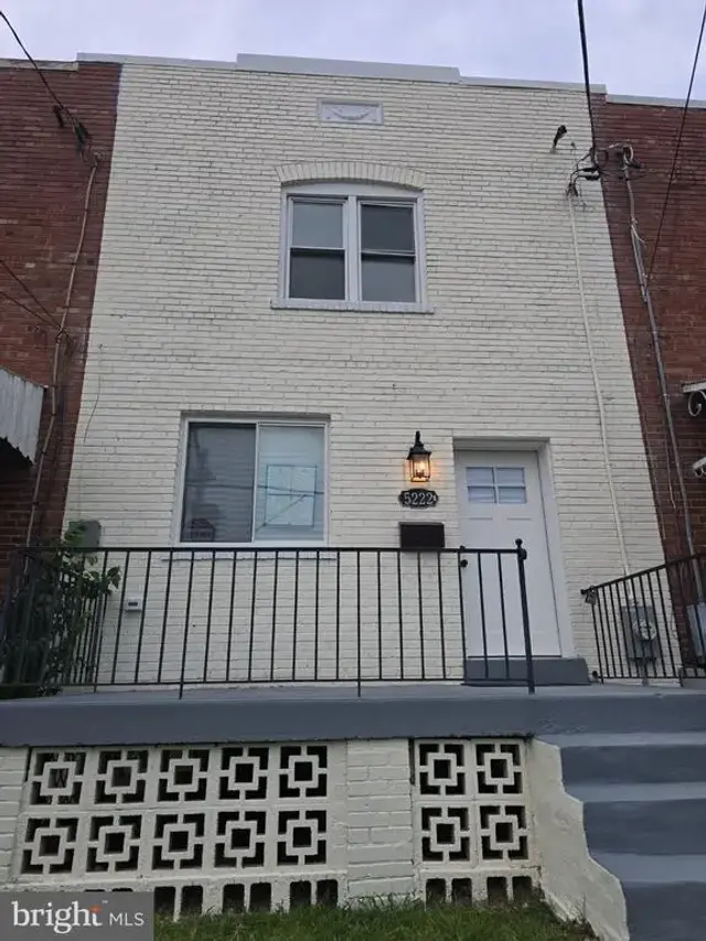 5222 Central Ave Se, Washington