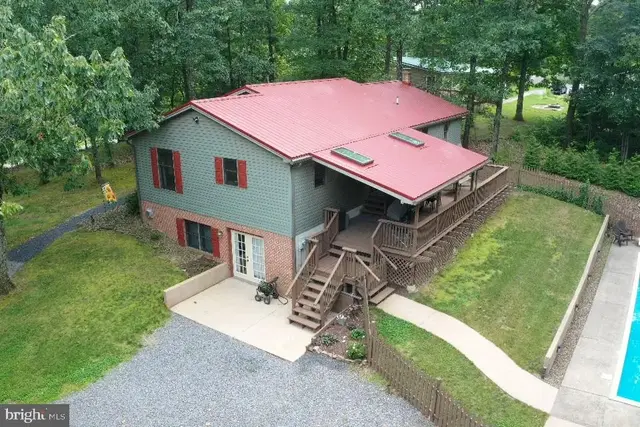 13750 Bakers Hollow Rd, Hesston