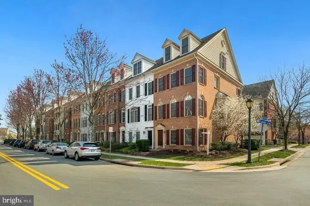 312 Casey Ln, Rockville