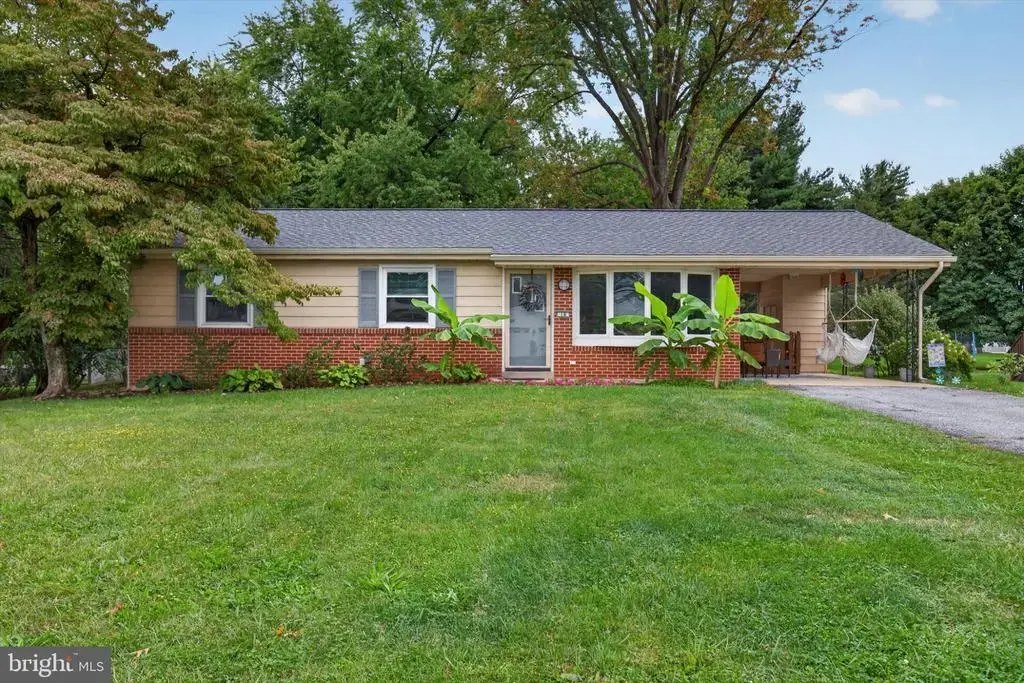 18 Skyport Rd, MECHANICSBURG