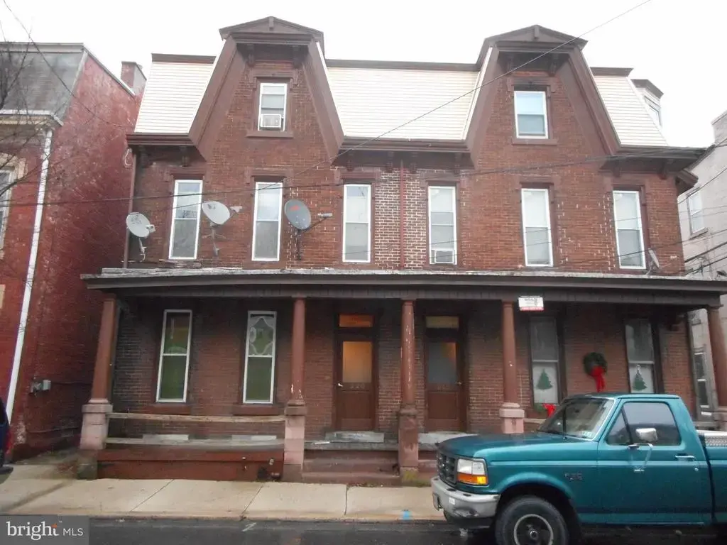 518-520 N 8th St, LEBANON