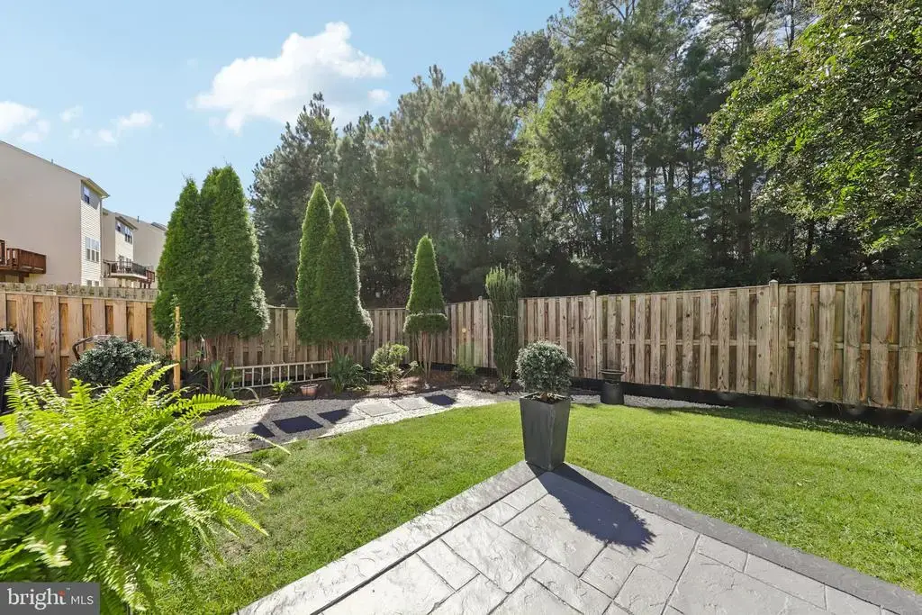 255 Woodstream Blvd, STAFFORD
