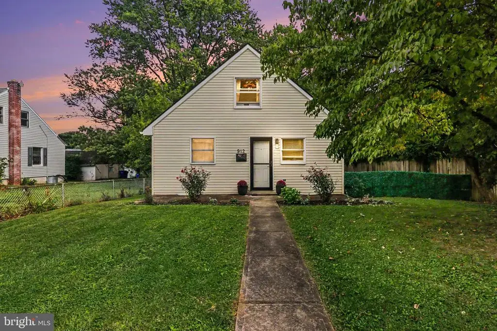 912 High St, HARRISBURG
