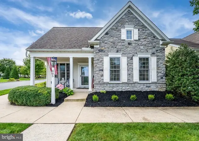 405 Old Post Ln, Strasburg
