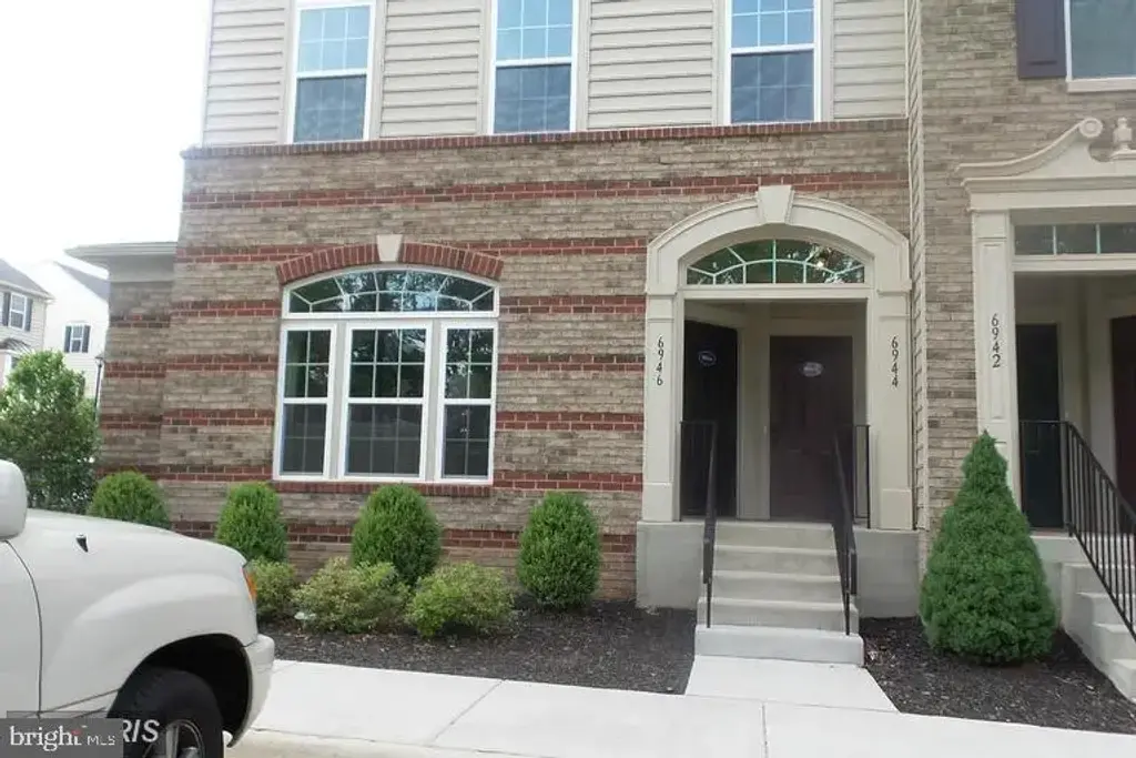 6946 Kona Dr, GAINESVILLE