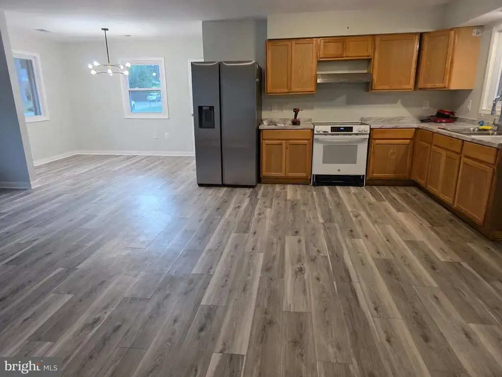 10316 Vineland Rd, NORTH CHESTERFIELD