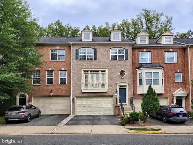 4475 Monmouth St, Fairfax