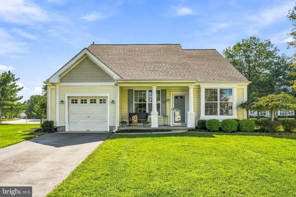 27 Tulip Ct, MARLTON