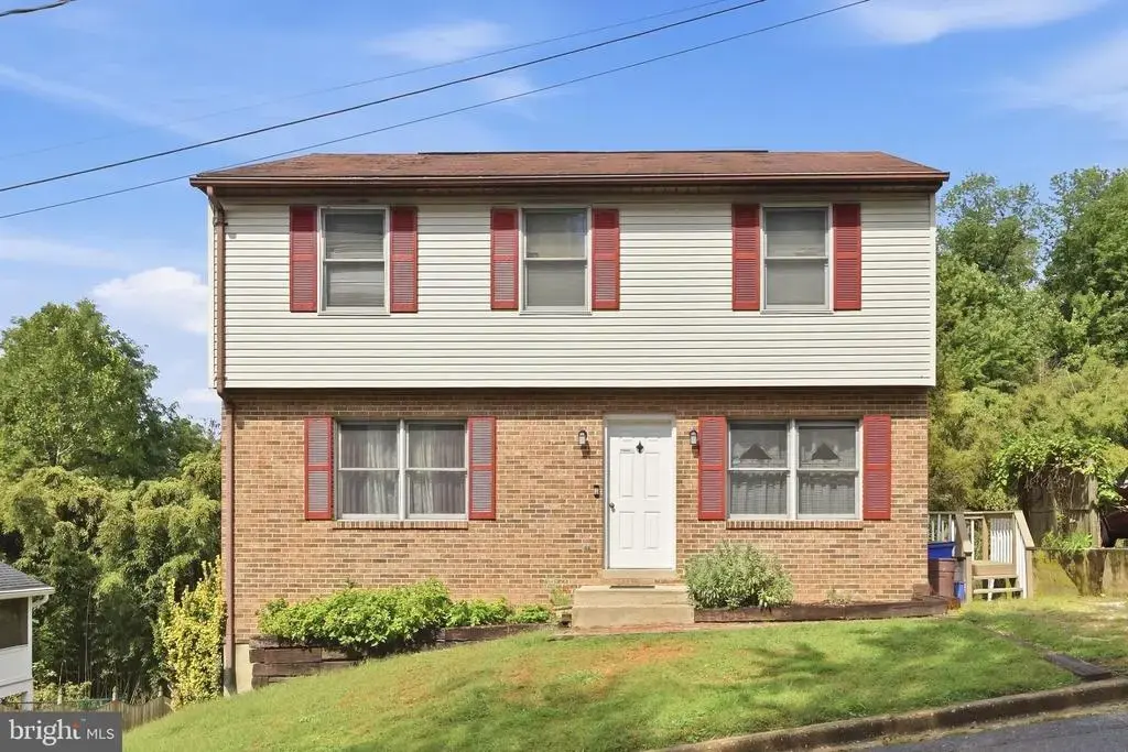 11 W E St, BRUNSWICK