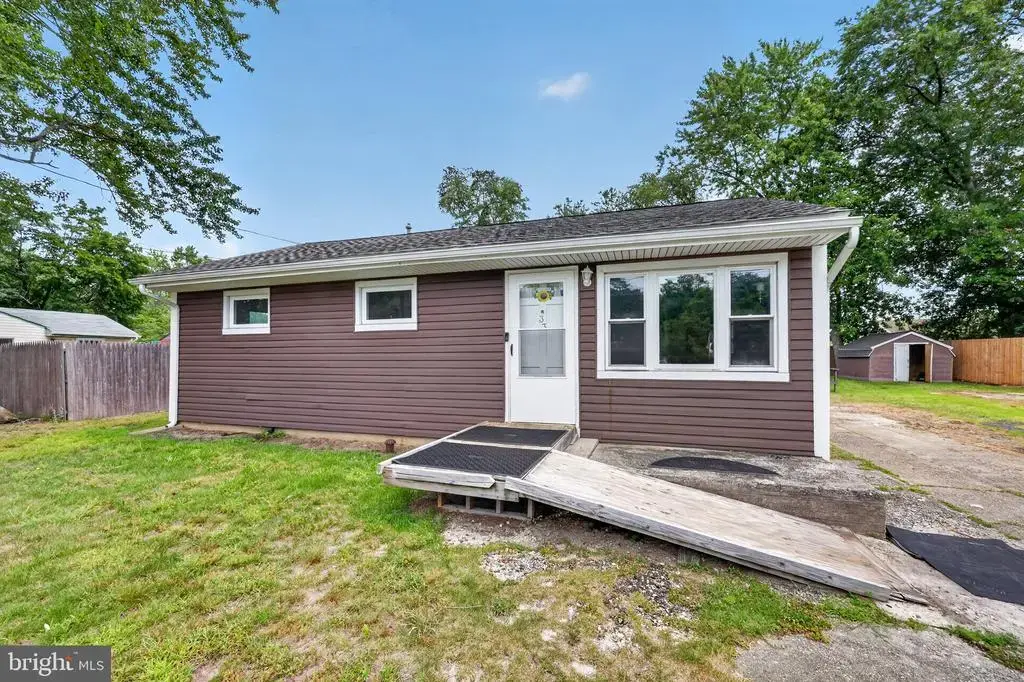 33 Stagecoach Rd, SOUTHAMPTON