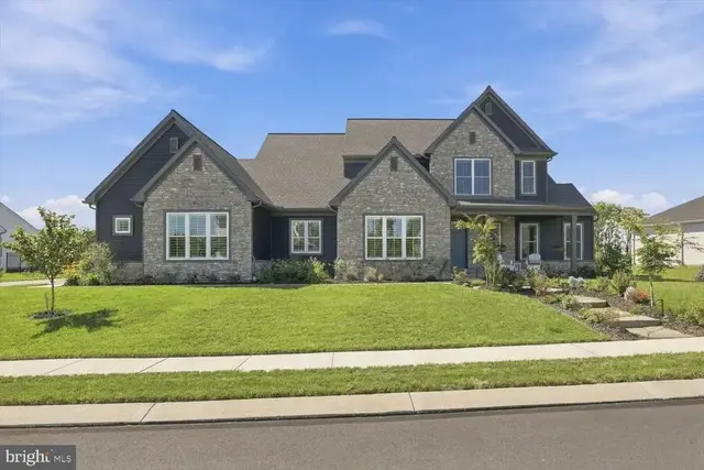 1009 Edorma Ct, Harrisburg