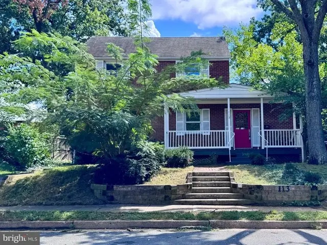 113 N Columbus St, Arlington