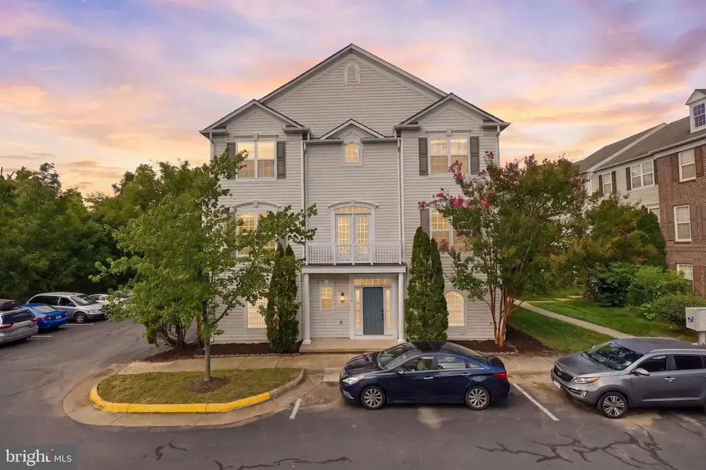 13318 Summer Garden Walk, CENTREVILLE