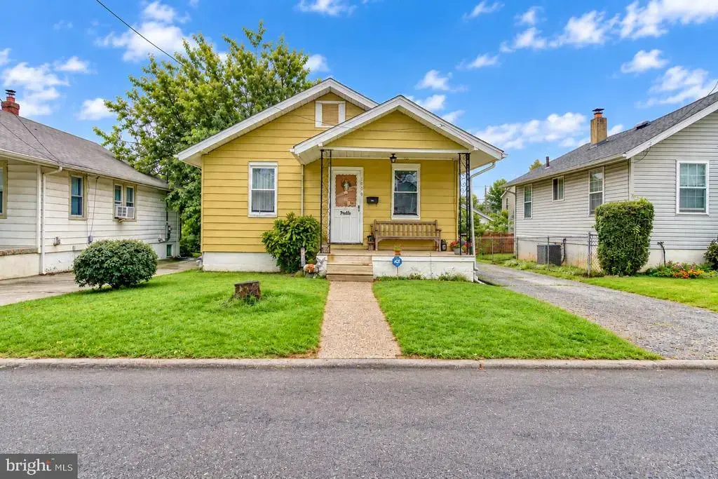 1009 Winchester Ave, JENKINTOWN