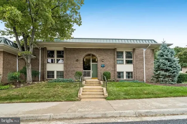 3374 Chiswick Ct #56-2c, Silver Spring