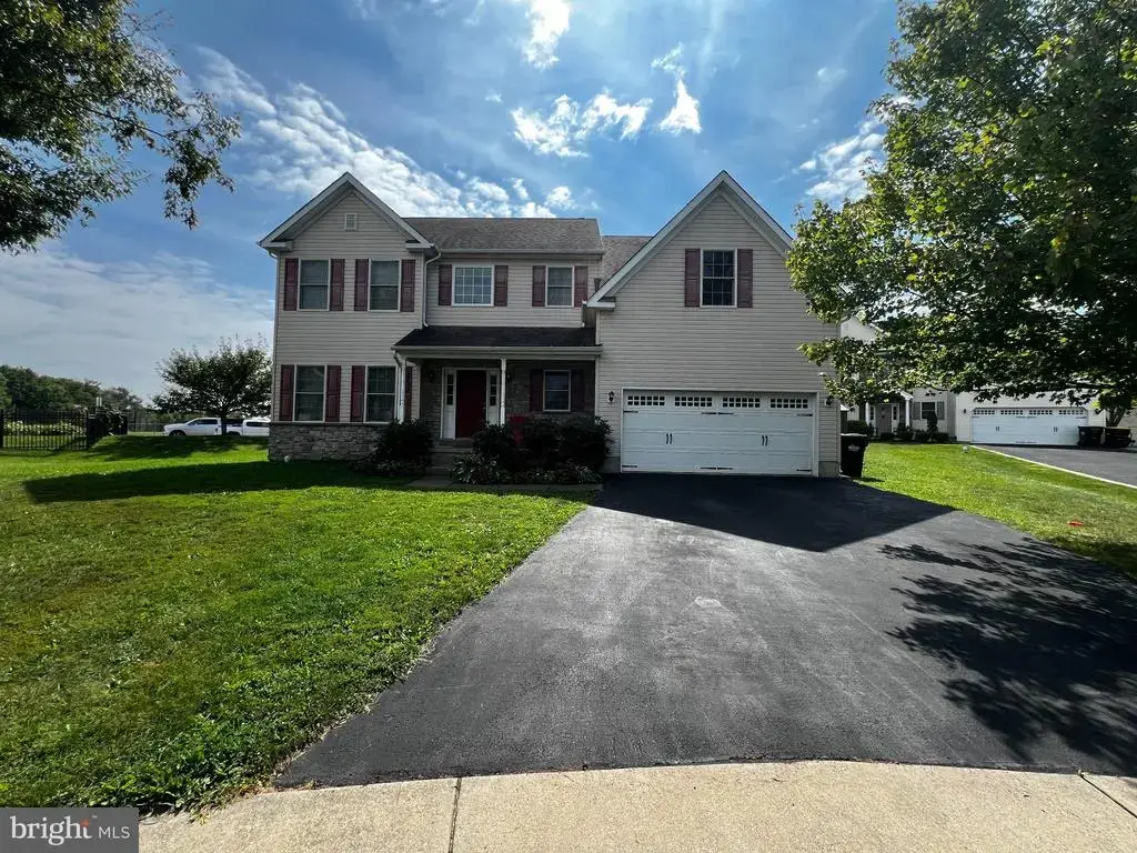 110 Harvest Glen Dr, HARLEYSVILLE