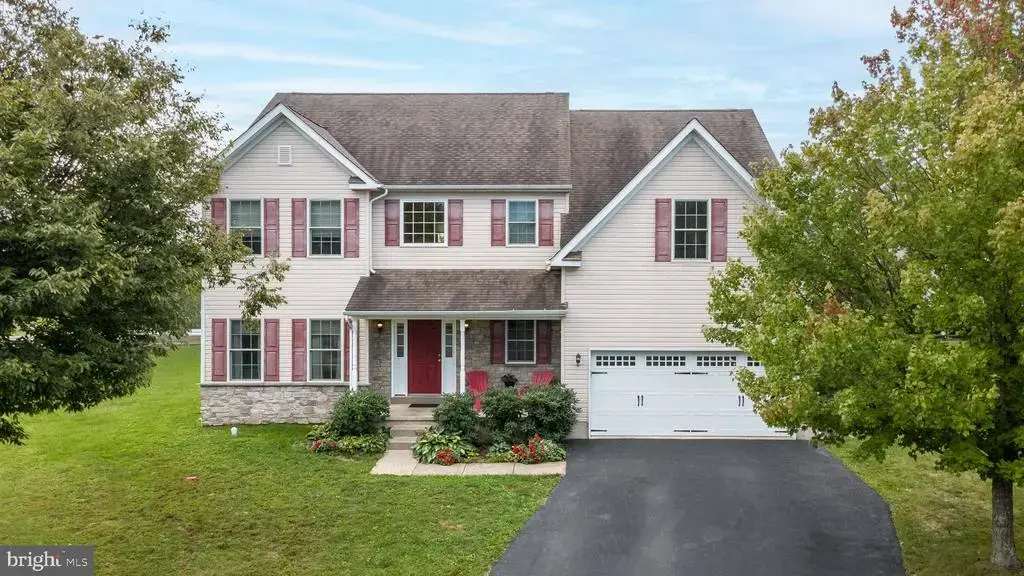 110 Harvest Glen Dr, HARLEYSVILLE