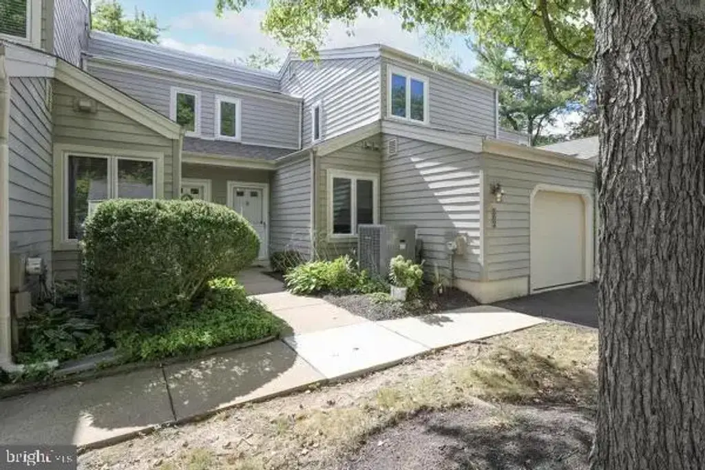 502 Portsmouth Ct, DOYLESTOWN