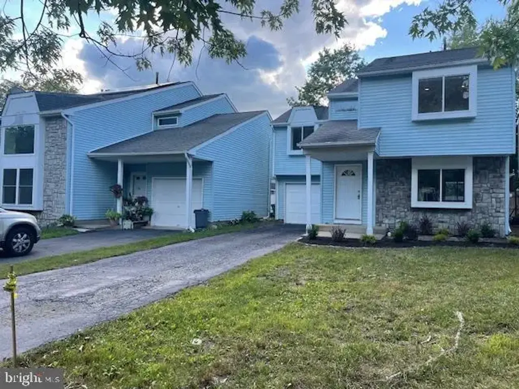 73 Winchester Dr, EAST WINDSOR