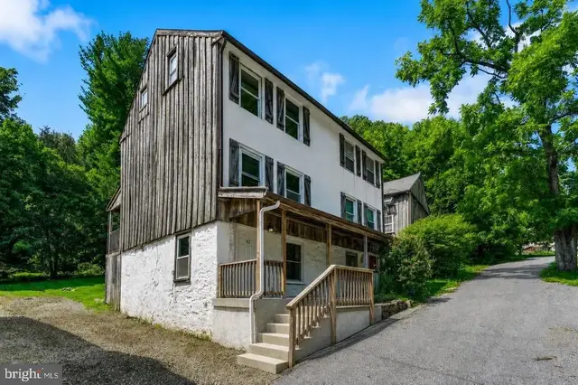 62 Irish Ln, Coatesville