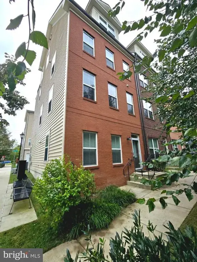 2350 Wyeth St, Silver Spring
