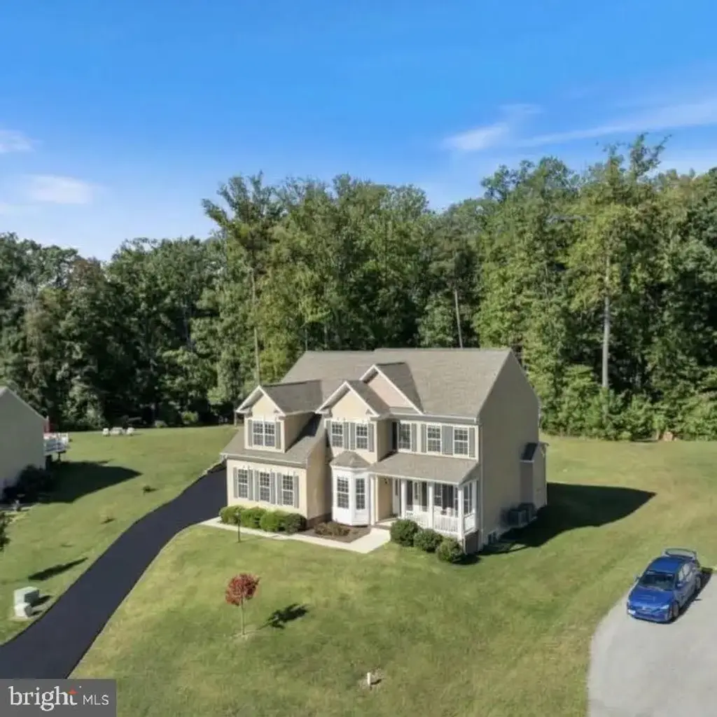 1950 Foxwood Ln, LUSBY