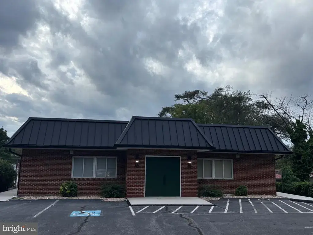 1008 Winchester Ave, MARTINSBURG