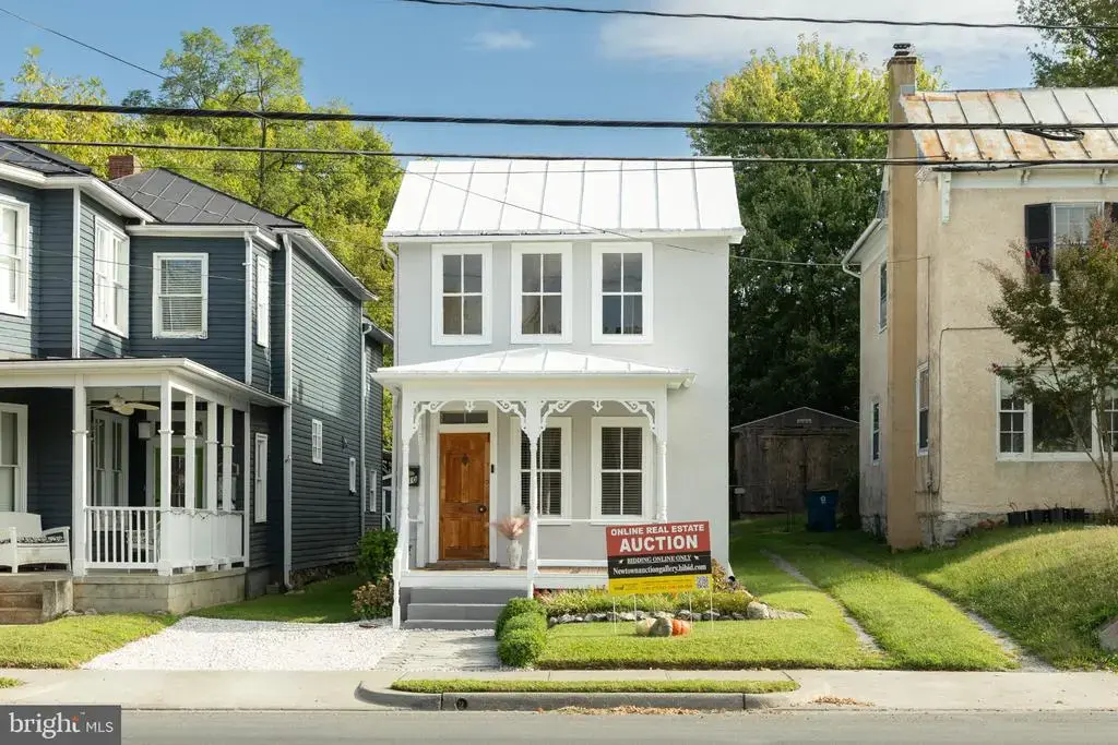 310 E Main St, BERRYVILLE