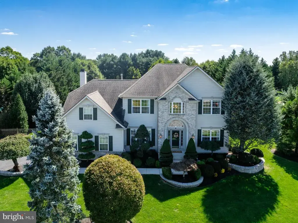 8 Streamlet Ct, LUMBERTON