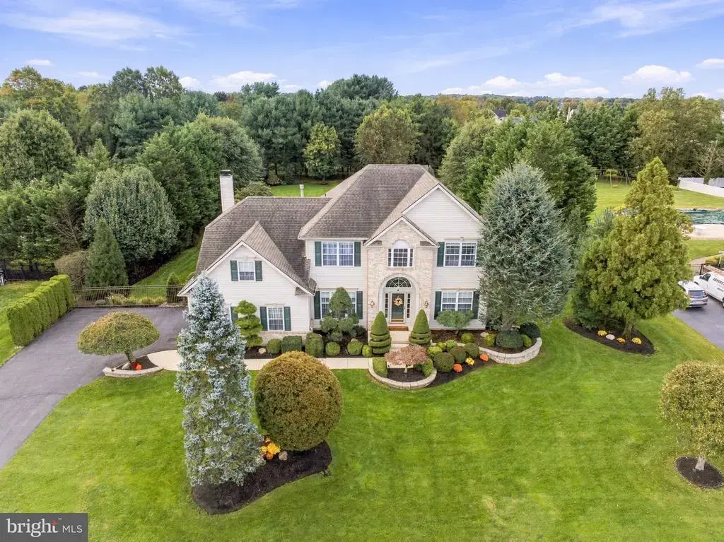 8 Streamlet Ct, LUMBERTON