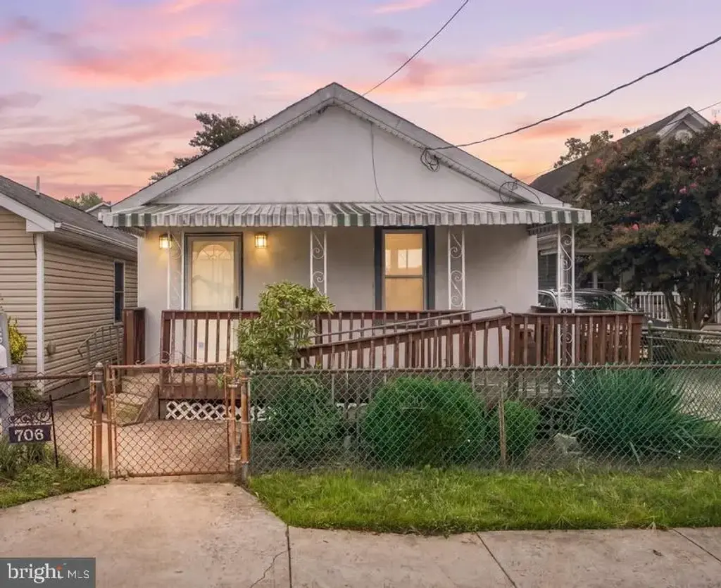 706 Palmer St, RIVERSIDE